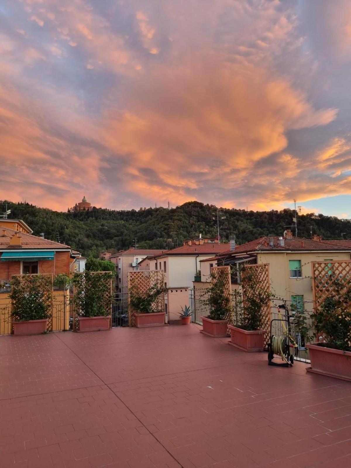 Attico Vista San Luca Leilighet Bologna Eksteriør bilde
